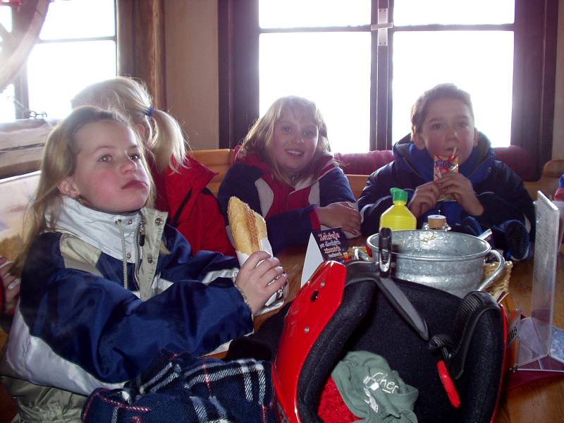 img00004.jpg